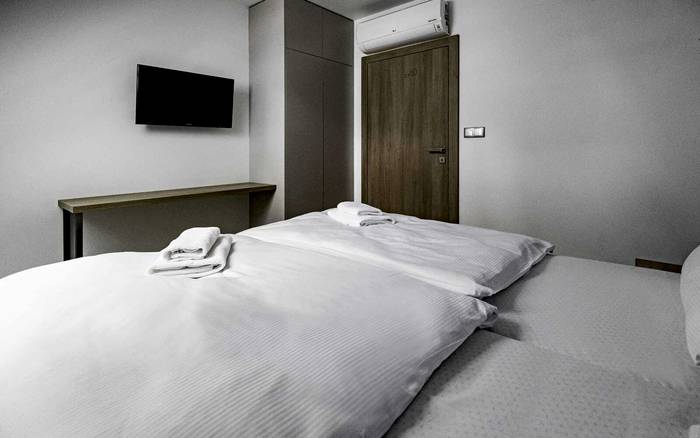 Apartmán se 2 ložnicemi, balkonem