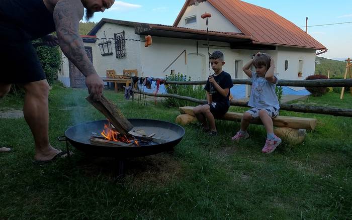 Večerná rodinná opekačka