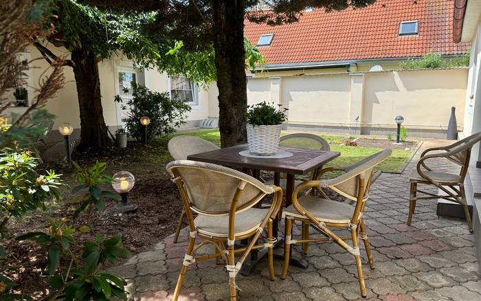 Ház a kastélyparkban