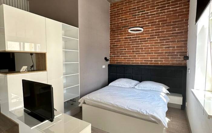 Izba s manželskou posteľou