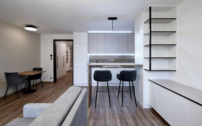 APARTMÁN S BALKONEM
