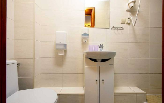 Dvojlôžková izba Economy s manželskou posteľou č.3