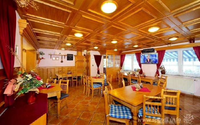 Restaurace