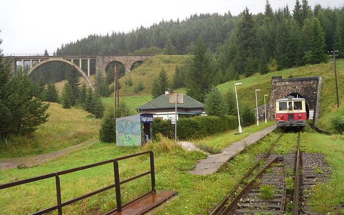 8 nezvyčajných výletov vlakom pre malých aj veľkých