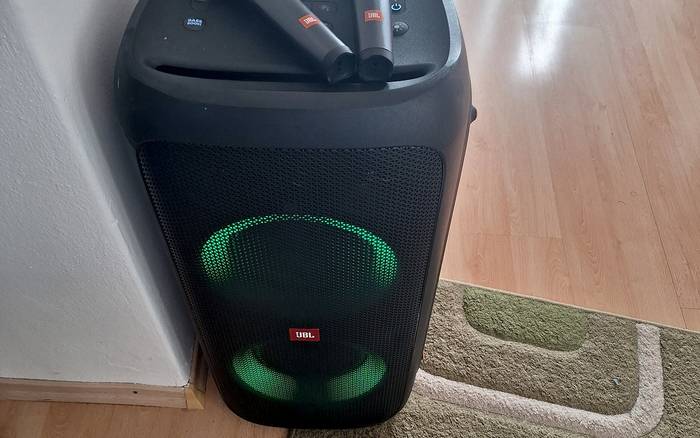 JBL 310 