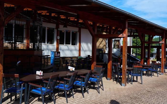 Terasa u restaurace