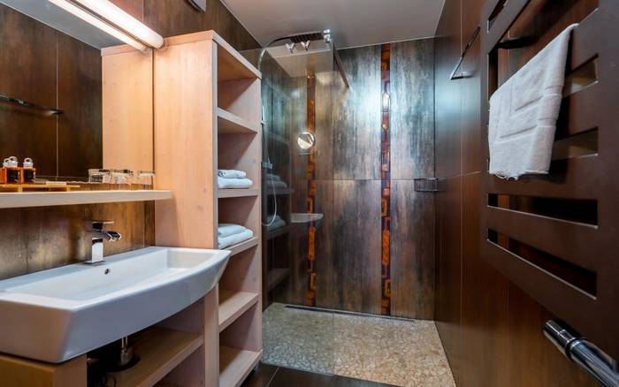 Apartmán s 1 spálňou v hlavnej budove hotela - čiastočný Výhľad na Tatry