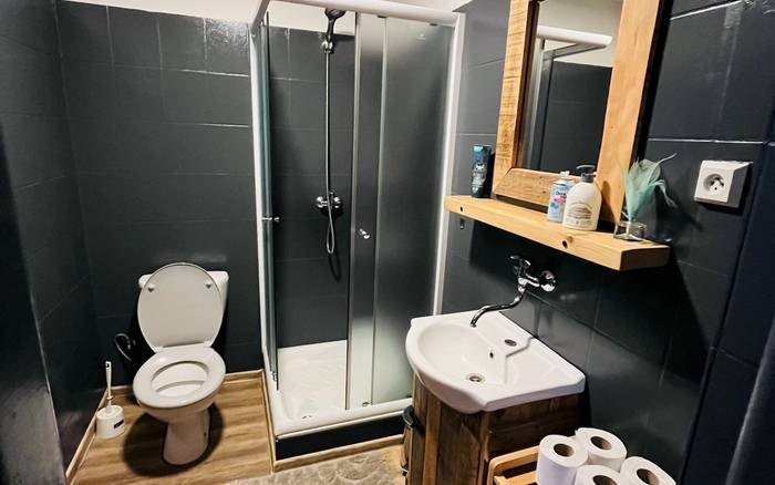 Veľká chata- Kúpeľňa č.1