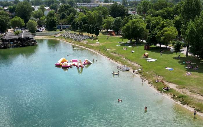 Апартаменти на Сольнячних озерах