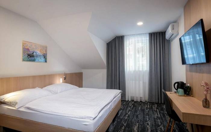 Dvojlôžková izba Deluxe s balkónom