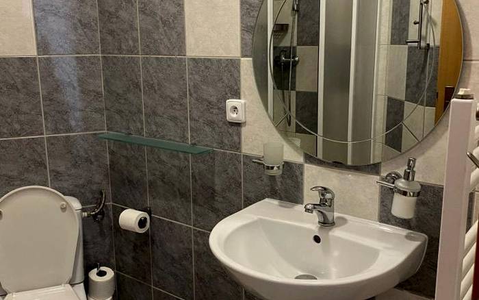 Dvoulůžkový pokoj - žlutá budova