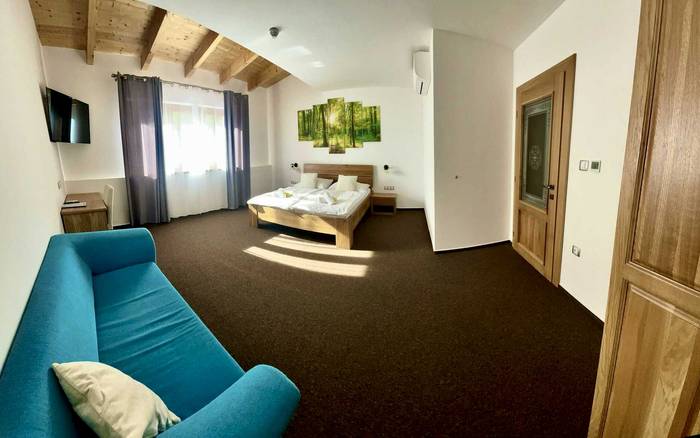 Dvoulůžkový pokoj s 2 přistýlkami Superior