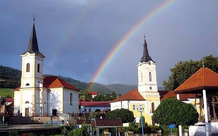 obec Nálepkovo - námestie