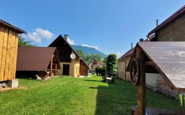 Cibuľka villa és Cesnačik nyaraló