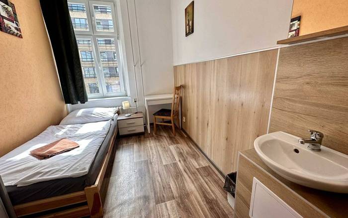 Pokoj Privat 1+1 se společnou koupelnou