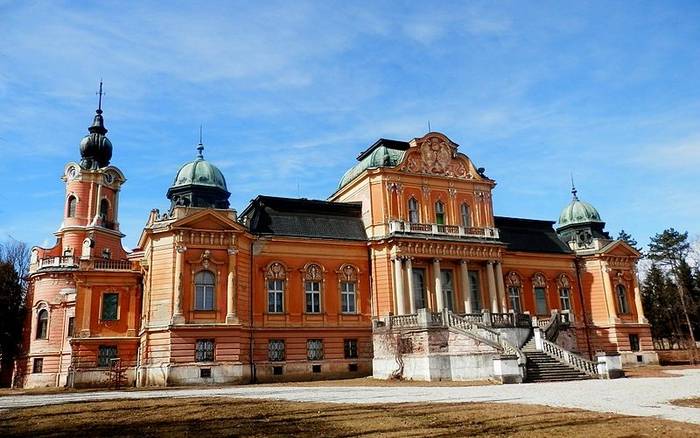 Výlet za poznaním: Vedeli ste o existencii týchto kaštieľov na Slovensku?