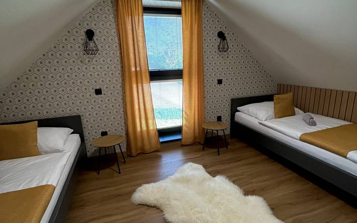 BROWN Chalet
