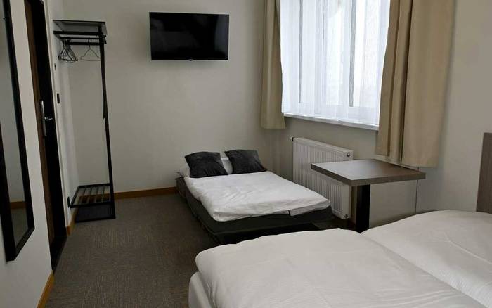 Třílůžkový pokoj Comfort s manželskou postelí