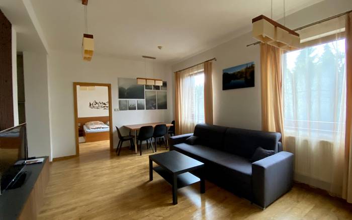 Apartmán s výhľadom na les, prízemie