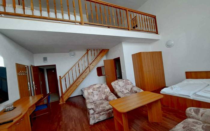 Pětilůžkový mezonetový apartmán