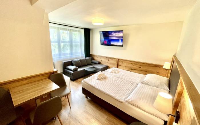 Villa Pinus trojlôžková izba SUPERIOR bez balkóna