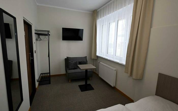 Třílůžkový pokoj Comfort s manželskou postelí