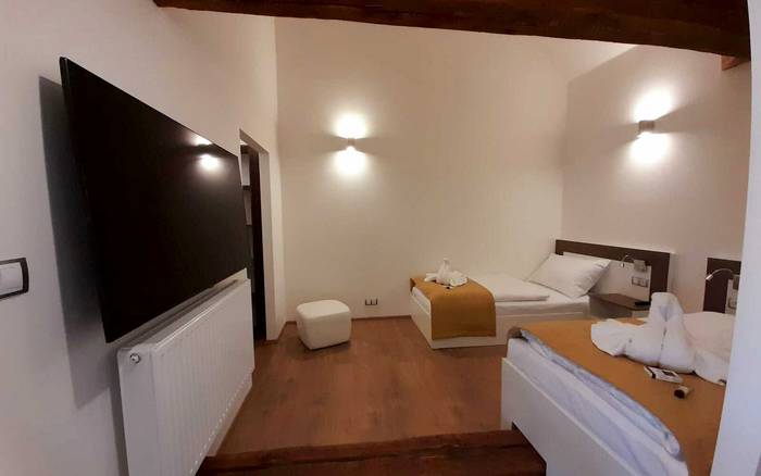 Podkrovní čtyřlůžkový apartmán s přistýlkou