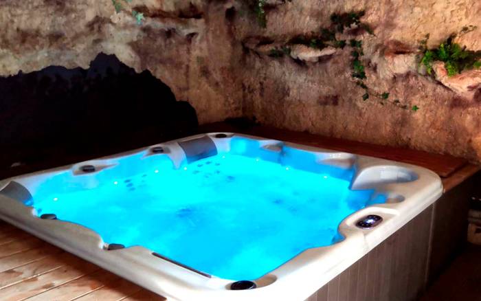 Whirlpool ve skále