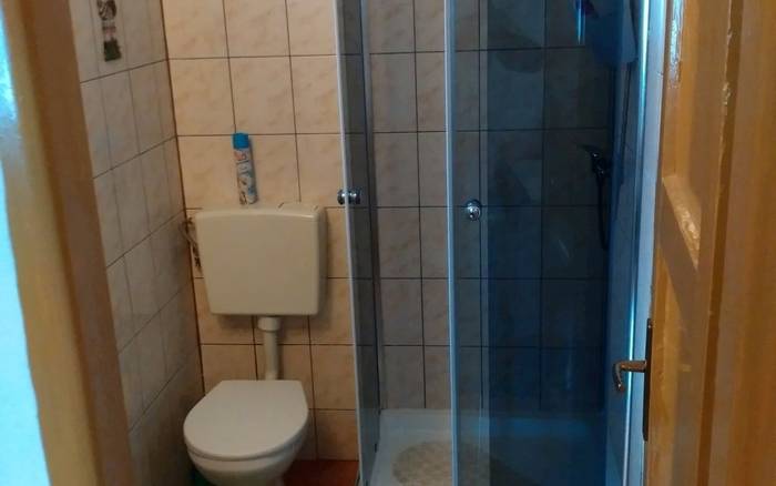 studioapartmán kúpelňa+wc