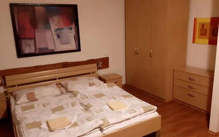 Izba Deluxe s manželskou posteľou č. 2