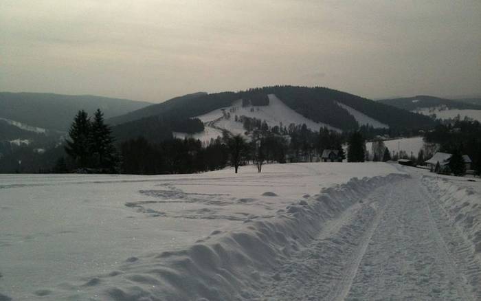 Bez front na vleky se lyžuje ve Ski centru Bublava