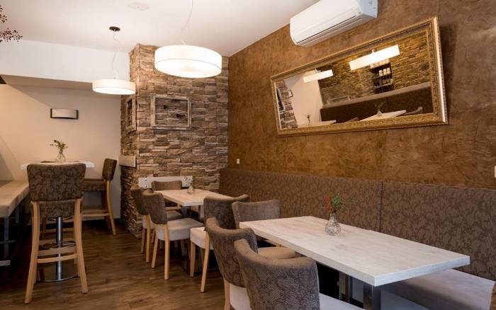 Restaurace
