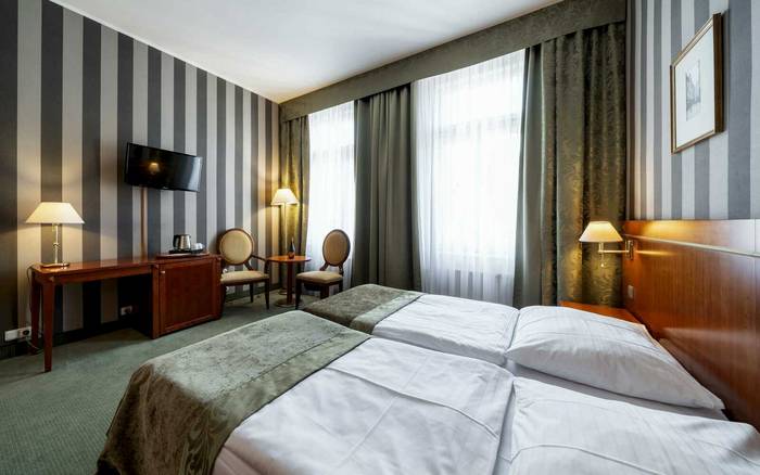 Dvoulůžkový pokoj s manželskou postelí nebo oddělenými postelemi