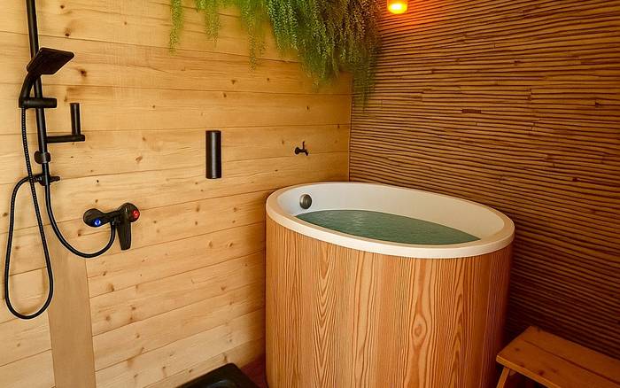 Eldugott házikó PARADiSE