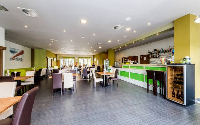 Restaurace