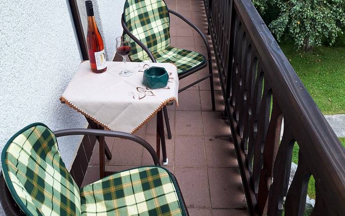 Balkón - výstup z Izby 1 a2