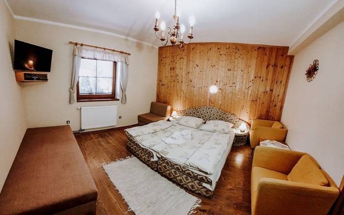 Trojlôžková izba