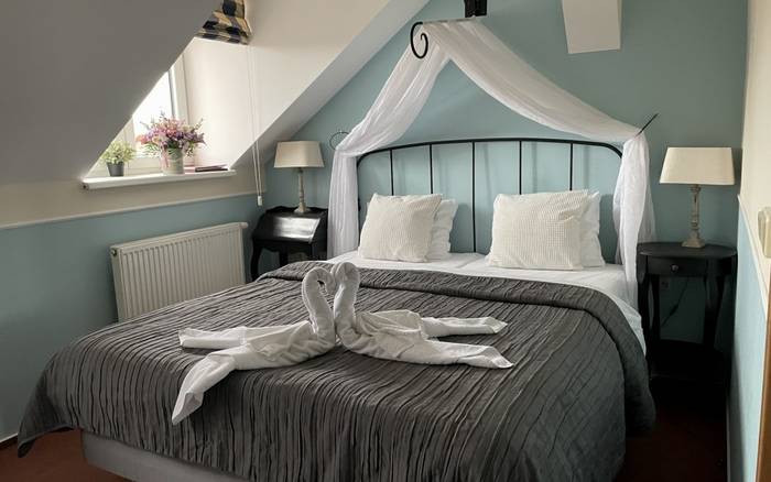 Trojlůžkový pokoj (double + single bed)