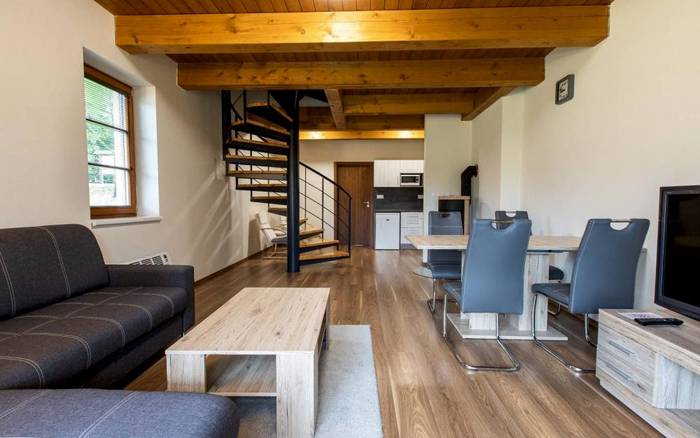 Apartmán Deluxe s kuchyňkou, terasou a balkonem pro 5 osob