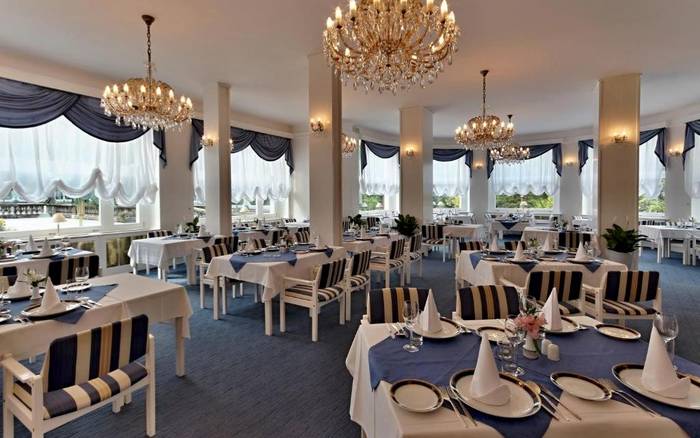 Restaurace