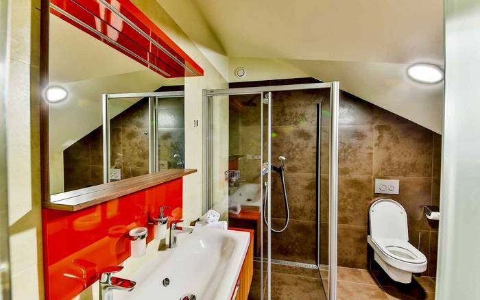 Dvoulůžkový pokoj s vanou s přistýlkou