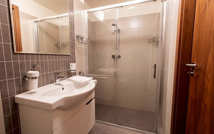 Apartmán Deluxe s kuchyňkou, terasou a balkonem pro 5 osob