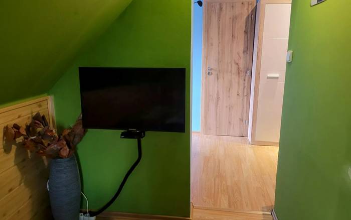 Jednolůžkový pokoj s vlastní koupelnou a přímým vchodem na terasu