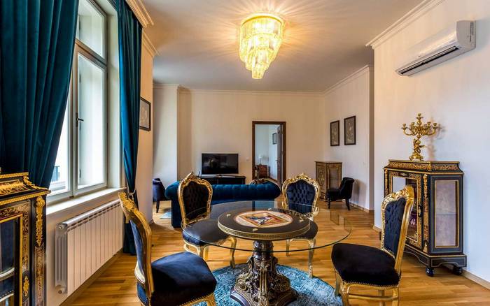 Apart Deluxe 70 - 005