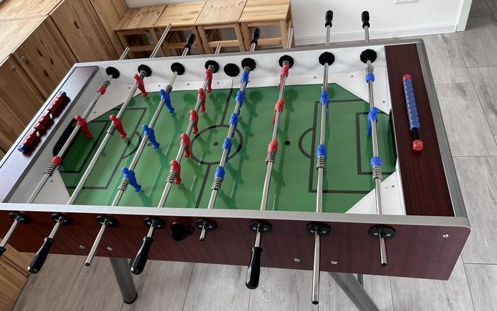 stolný futbal