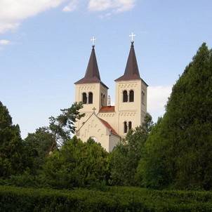 Kostol Panny Márie - Bíňa 