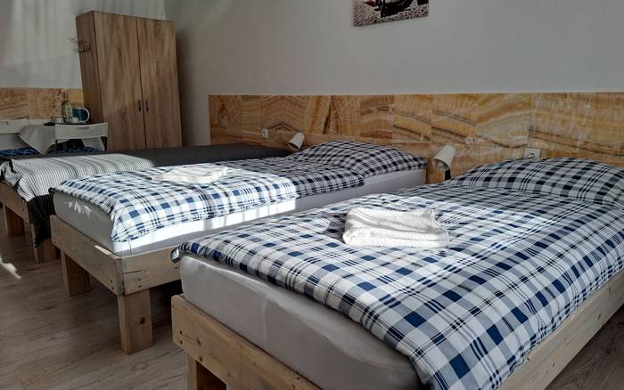 Trojlôžková izba