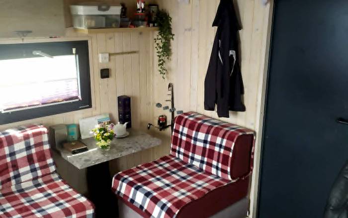 Orava Houseboat