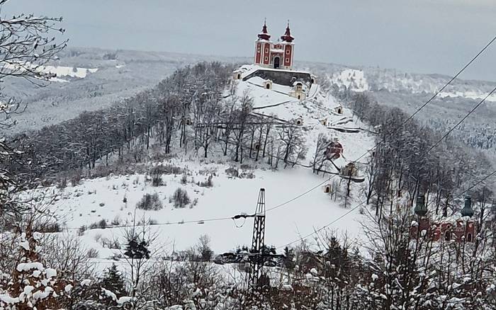 Kalvária-Banská Štiavnica /15min autom od chaty/