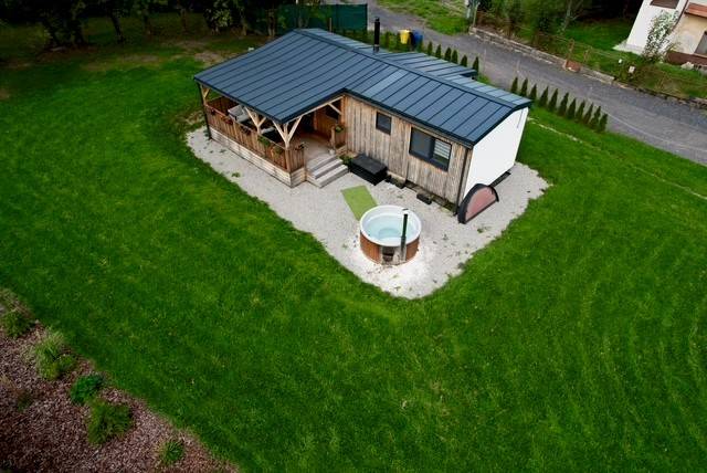 Domček s Jacuzzi a grilom, pri termálnom kúpalisku